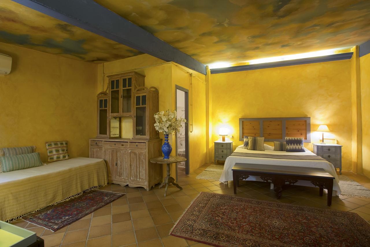 Hostal Blau Peratallada Extérieur photo