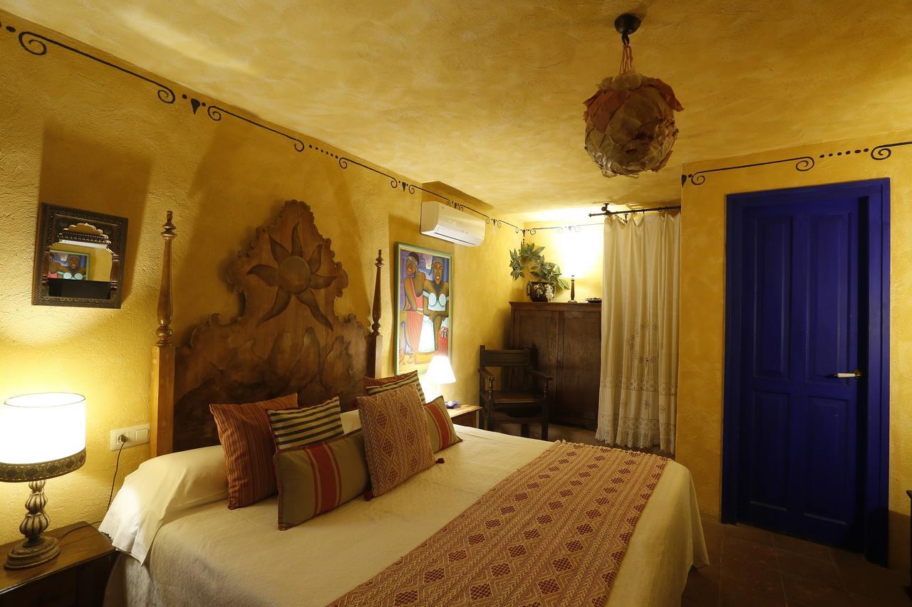 Hostal Blau Peratallada Extérieur photo