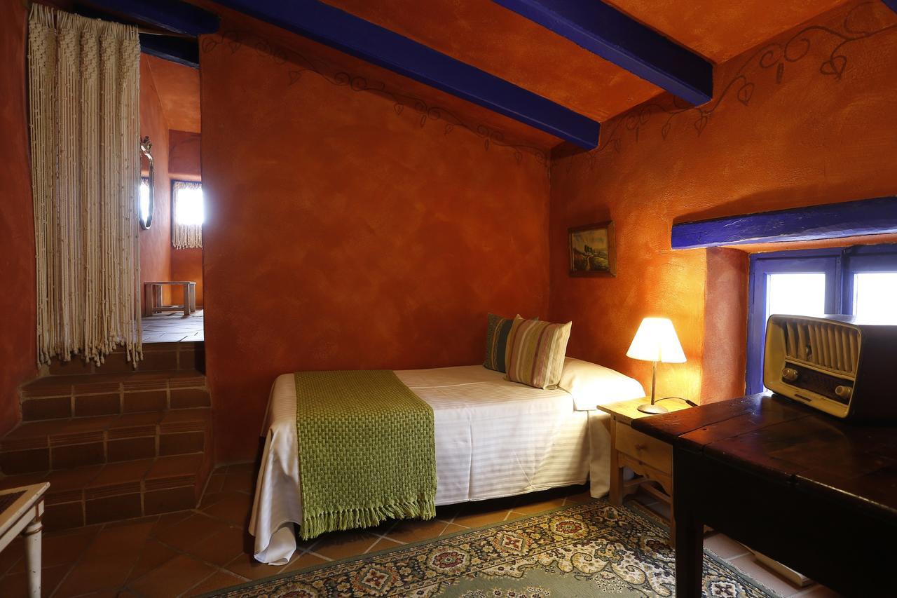 Hostal Blau Peratallada Extérieur photo
