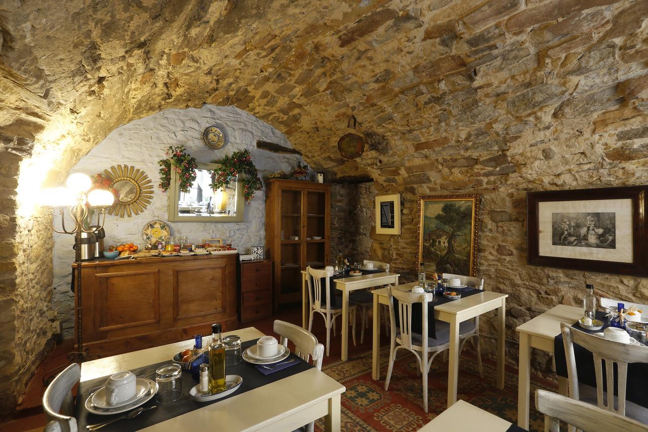 Hostal Blau Peratallada Extérieur photo